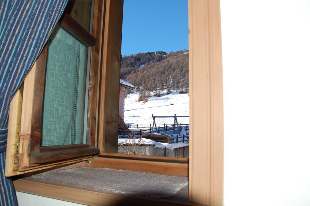Bait Vegl Apartamento Livigno Quarto foto